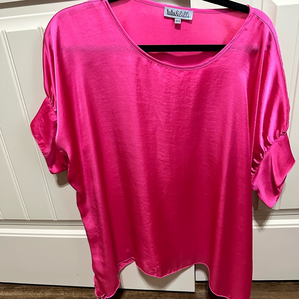 Tutu & Lilli Round neck Top M/L-XS/S-hot pink
